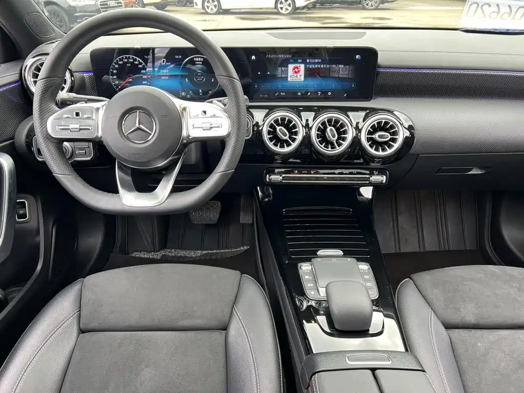 Mercedes-Benz A-Class 2020 — фото 4