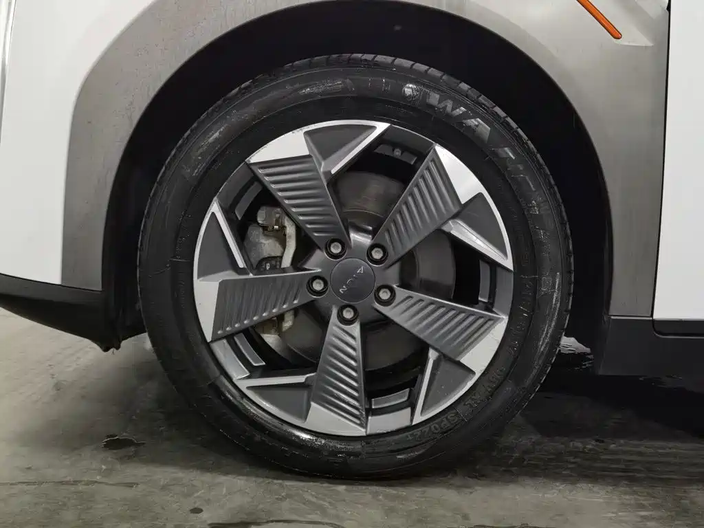 Aion Y 2021 — фото 17