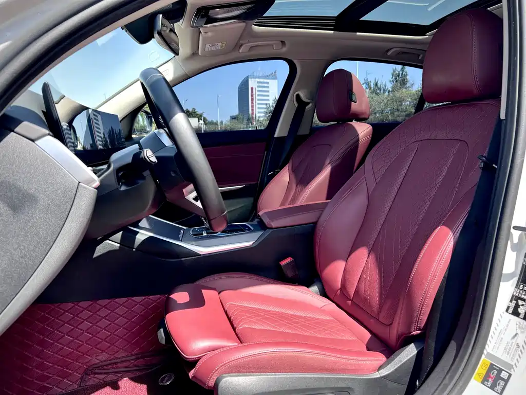 BMW i3 2024