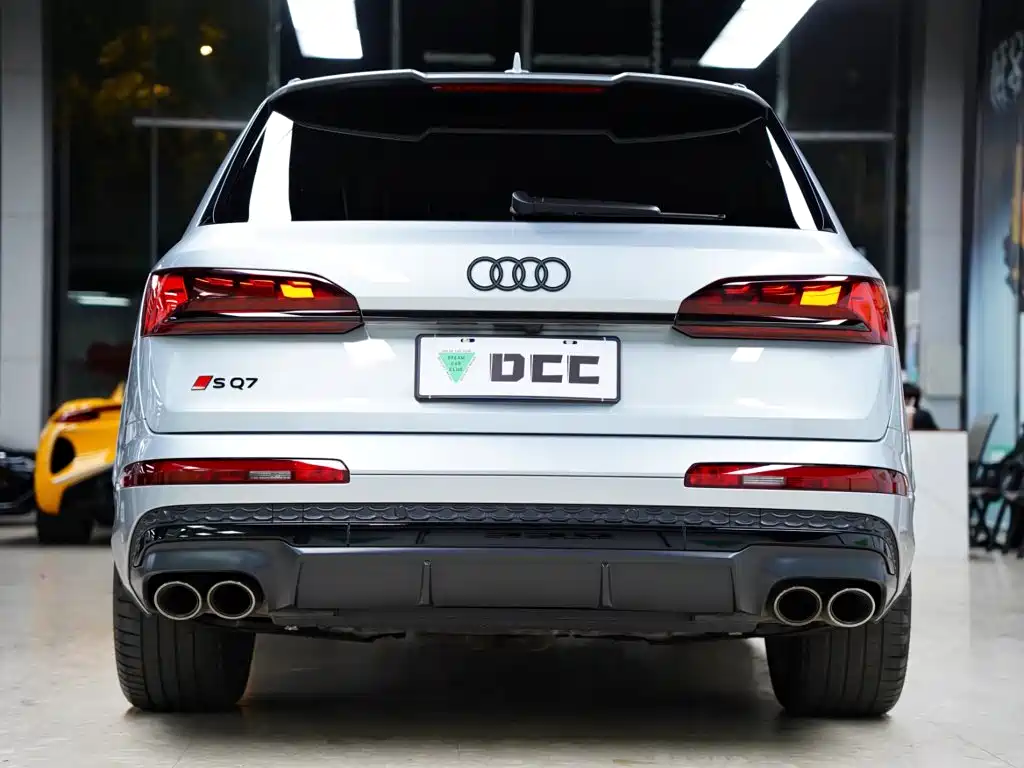 Audi SQ7 2024 — фото 8