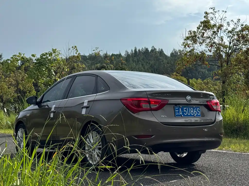 Buick Excelle GT 2015 — фото 11