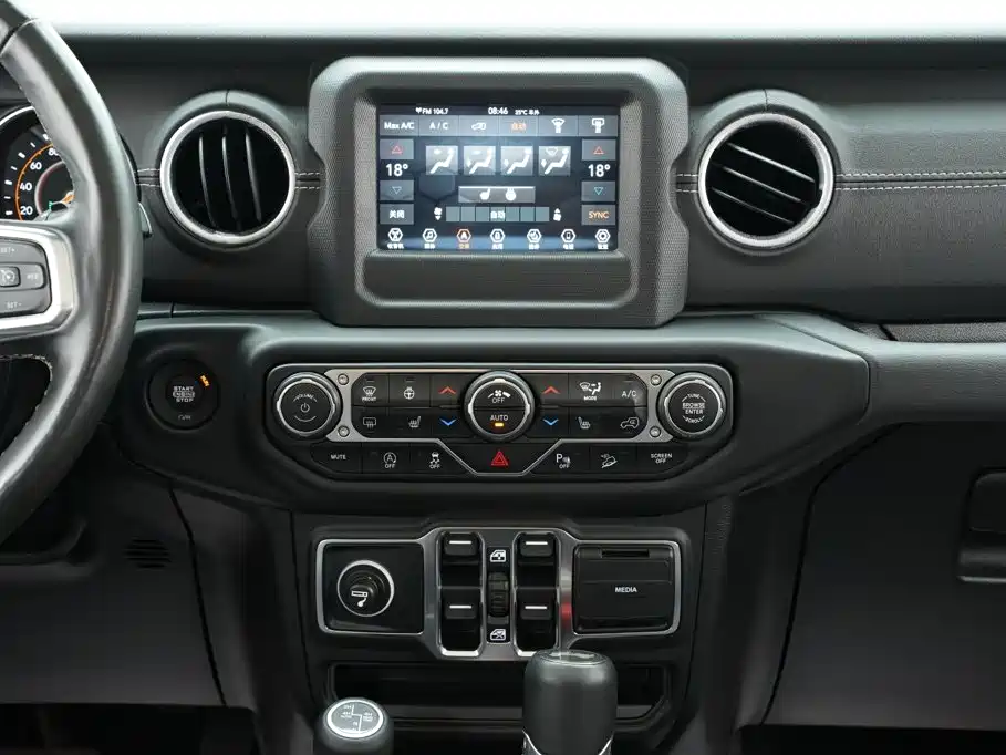 Jeep Wrangler 2021 — фото 16