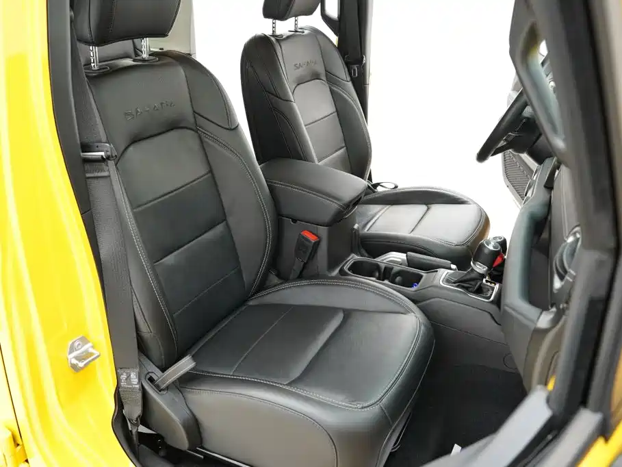 Jeep Wrangler 2021 — фото 14