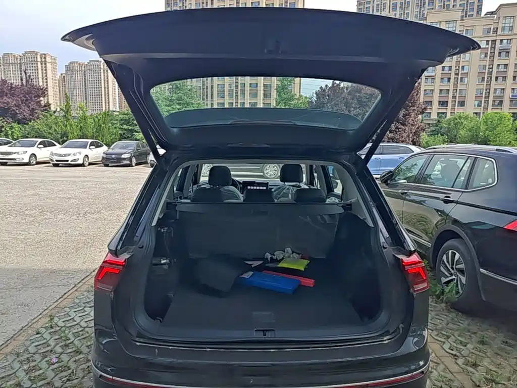 Volkswagen Tiguan L PHEV 2026 — фото 19