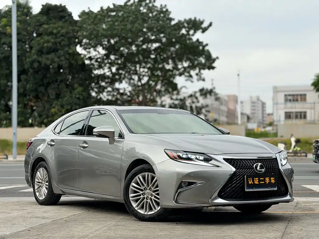 Lexus ES 2016 — фото 3