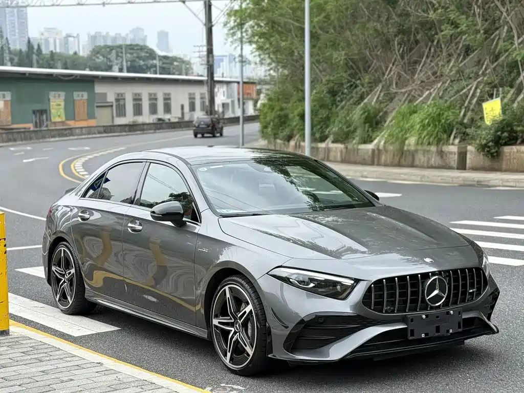 Mercedes-Benz A-Class AMG 2025 — фото 3