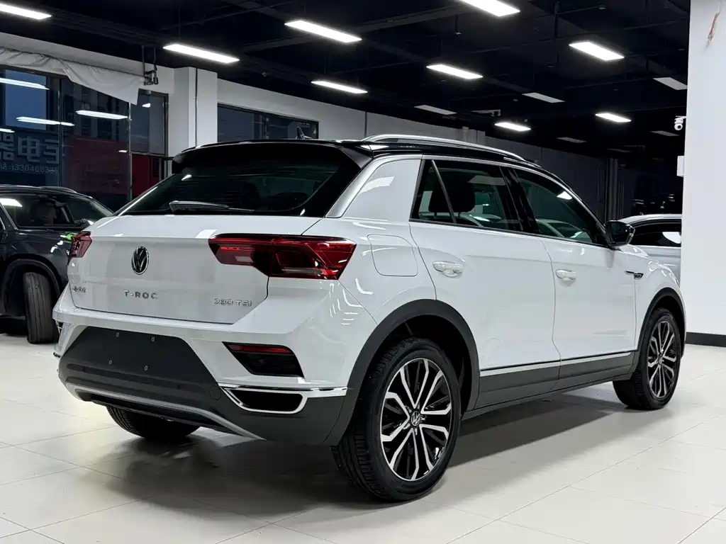 Volkswagen T-Roc 2023