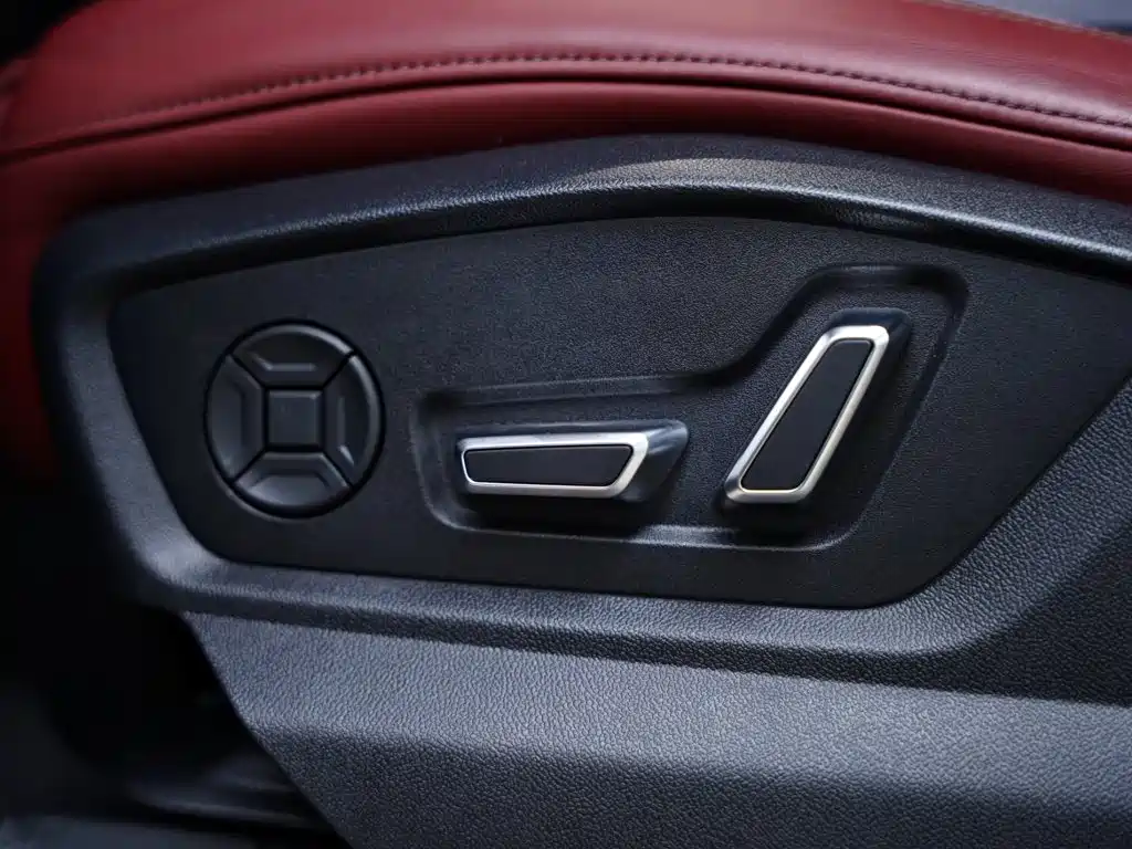 Audi SQ7 2024 — фото 37