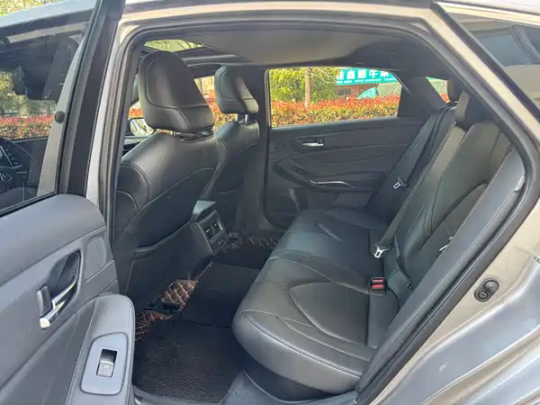 Toyota Avalon 2019