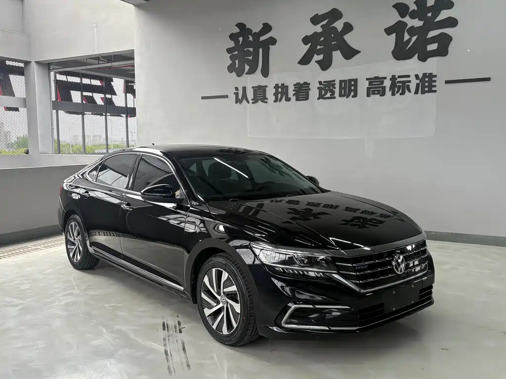 Volkswagen Passat New Energy 2020 — фото 3