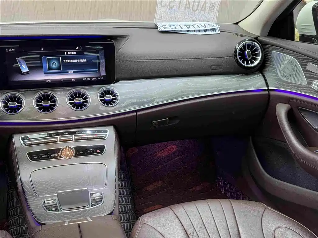 Mercedes-Benz CLS 2020 — фото 24