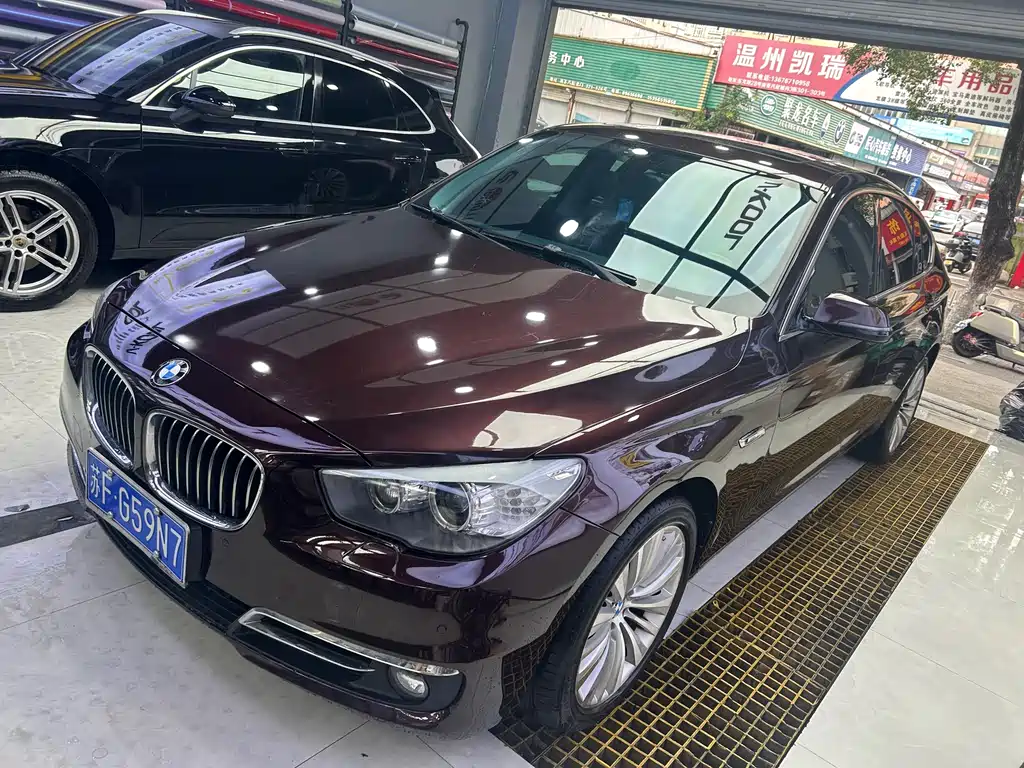 BMW 5 Series GT 2014 — фото 1