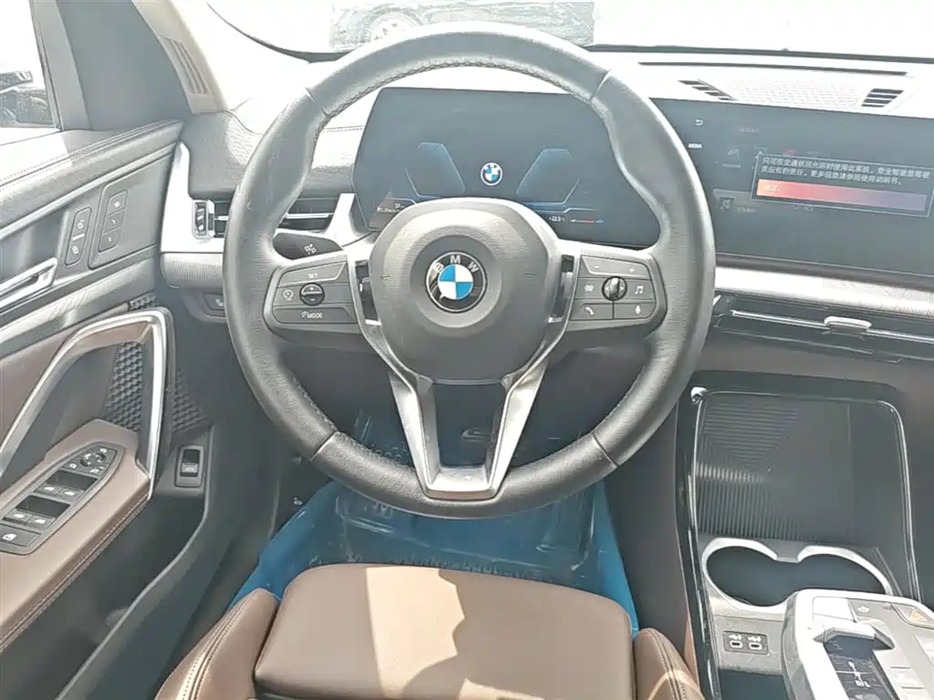 BMW X2 2025 — фото 17