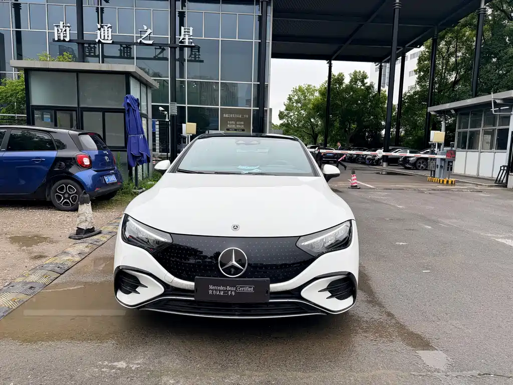Mercedes-Benz EQE 2025