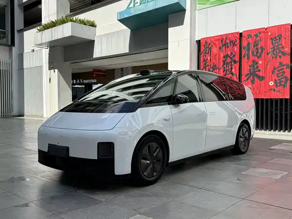 Li Auto MEGA 2025