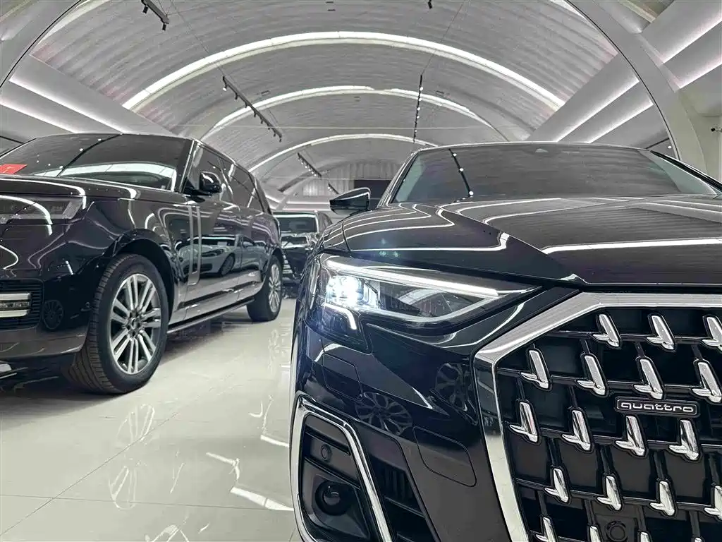Audi A8 2023 — фото 40