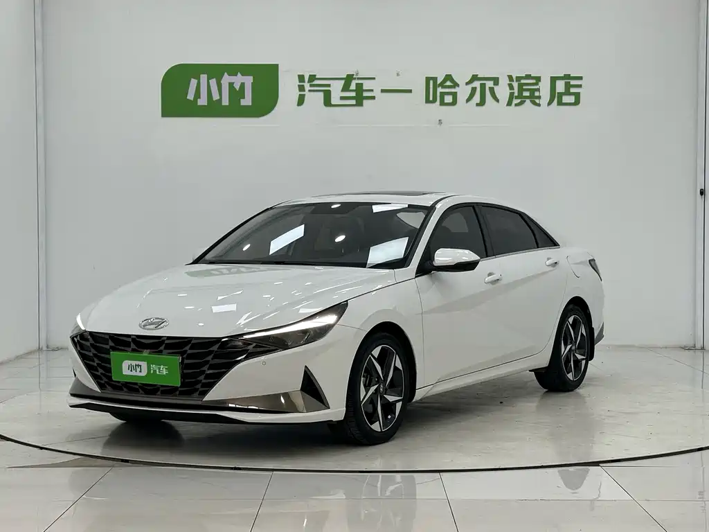 Hyundai Elantra 2023