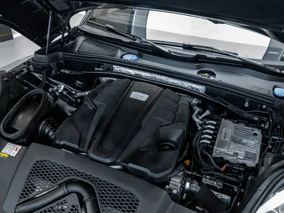 Porsche Macan 2023 — фото 11