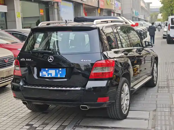 Mercedes-Benz GLK-Class 2011