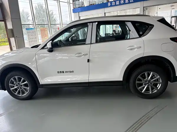 Mazda CX-5 2025