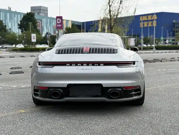 Porsche 911 2022