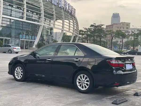 Toyota Camry 2017