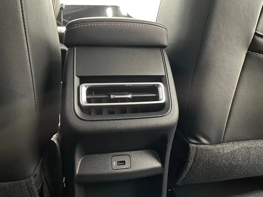 Changan Escape 2023 — фото 16