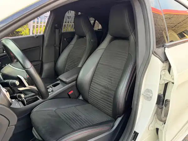 Mercedes-Benz CLA 2017