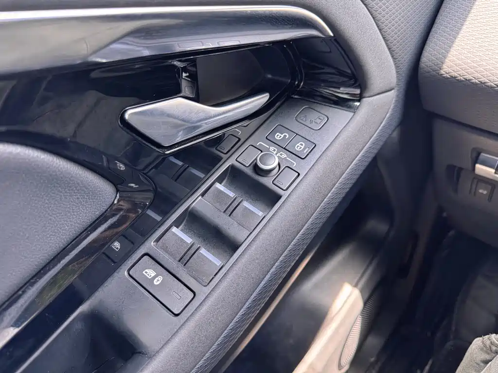 Land Rover Evoque 2020 — фото 23