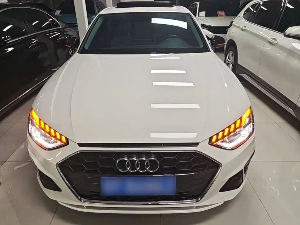 Audi A4L 2020