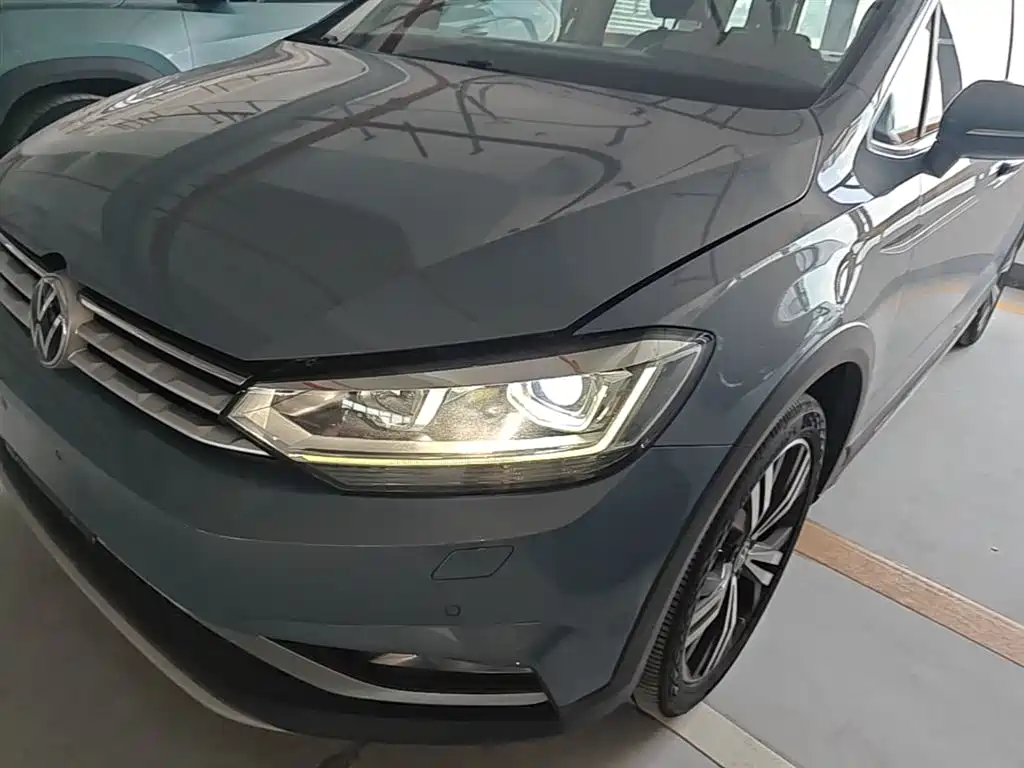 Volkswagen Touran 2020 — фото 24