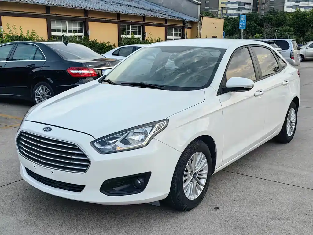 Ford Escort 2016