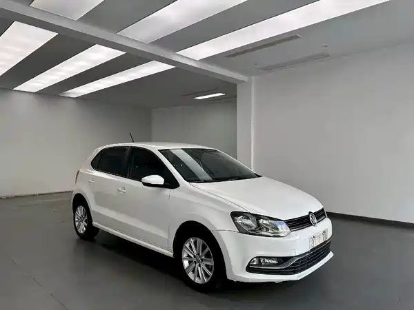 Volkswagen Polo 2015