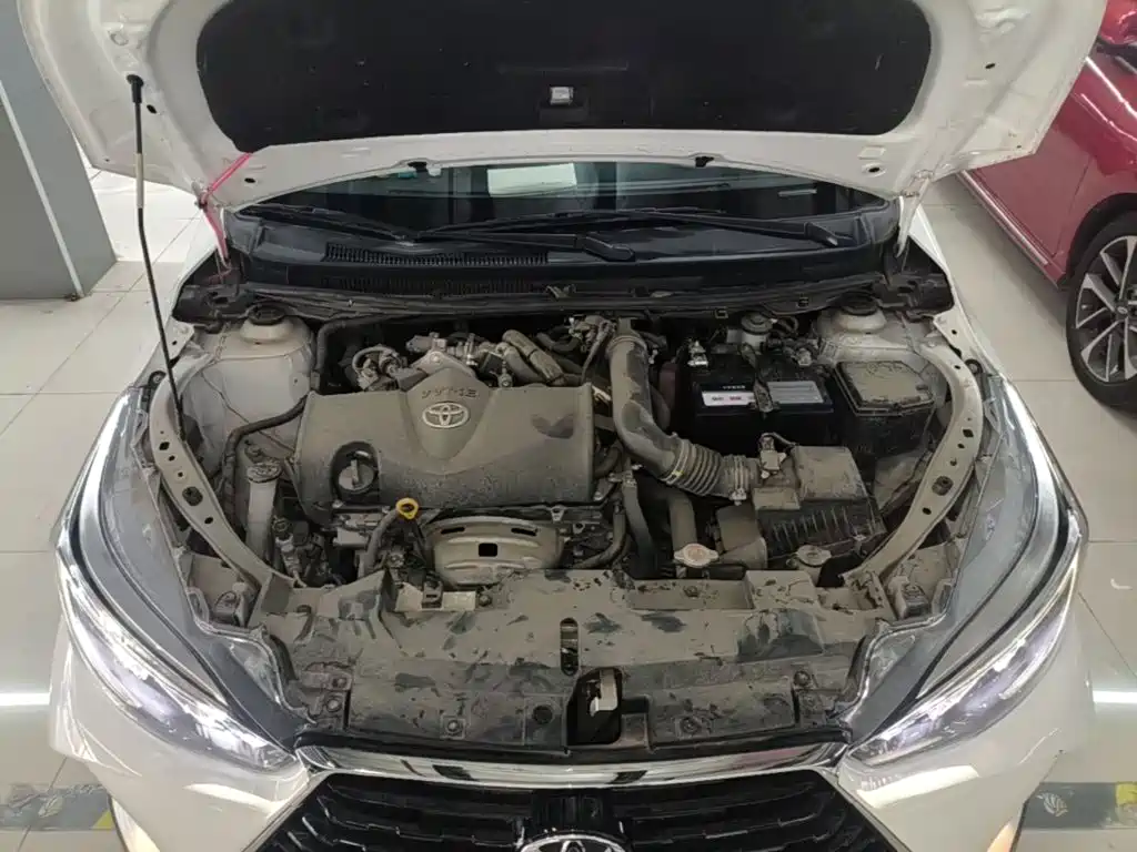 Toyota Yaris L 2023 — фото 20