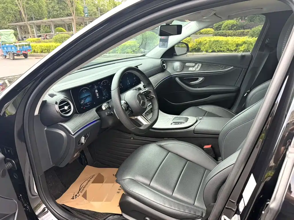 Mercedes-Benz E-Class 2021