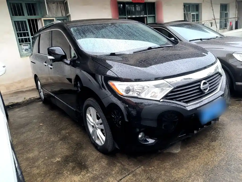 Nissan Quest 2016 — фото 4