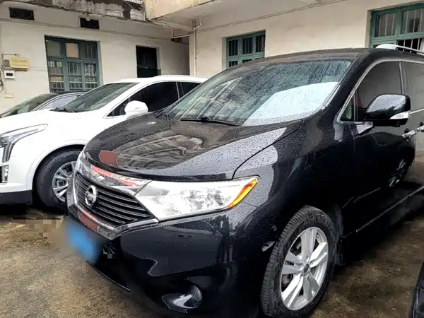 Nissan Quest 2016