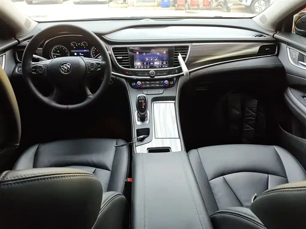 Buick LaCrosse 2020 — фото 10