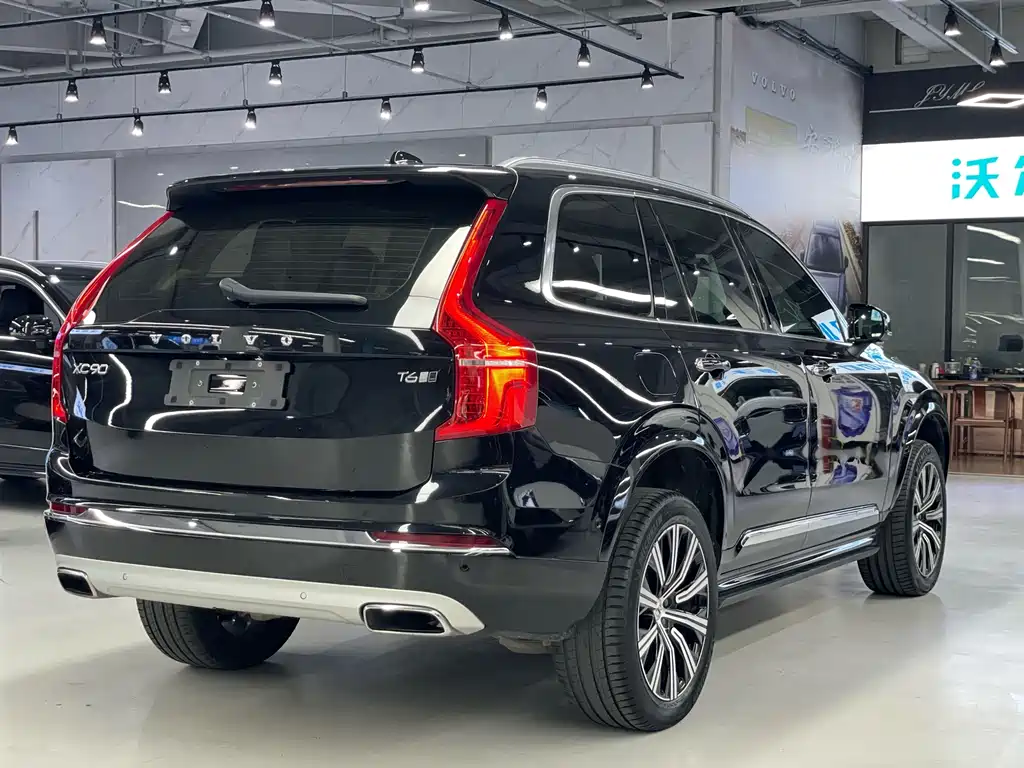 Volvo XC90 2019 — фото 15