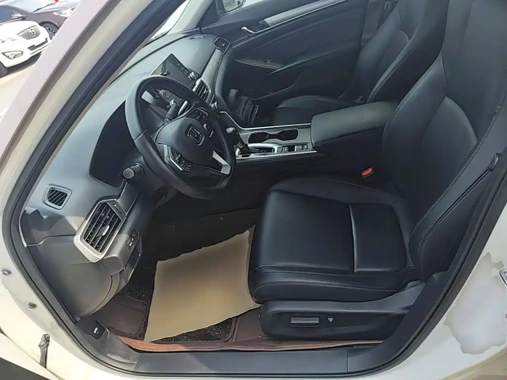 Honda Accord 2019 — фото 15