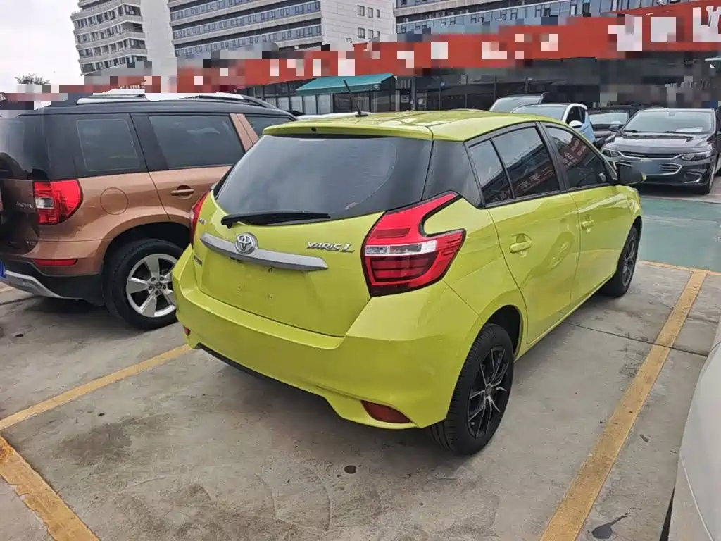Toyota Yaris L 2019