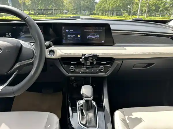 Ford Escort 2021