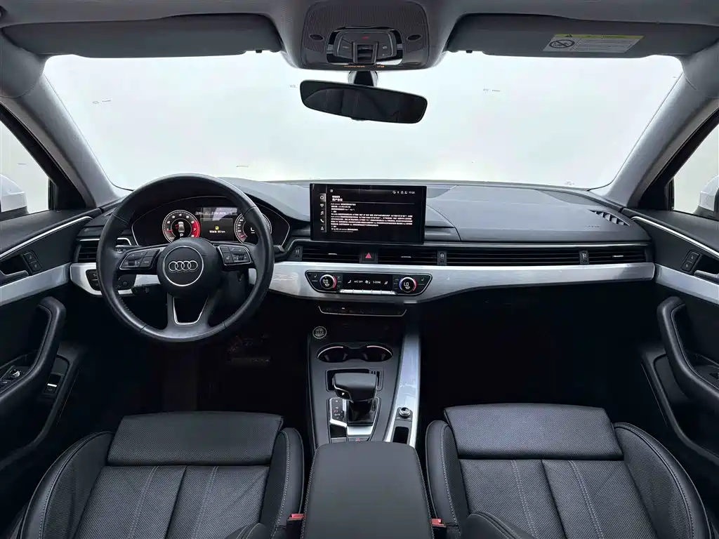 Audi A4L 2022 — фото 14