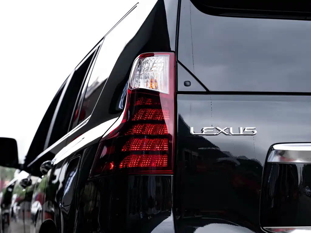 Lexus GX 2022 — фото 7
