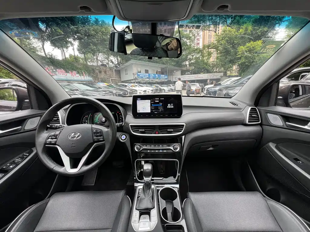 Hyundai Tucson 2019 — фото 16