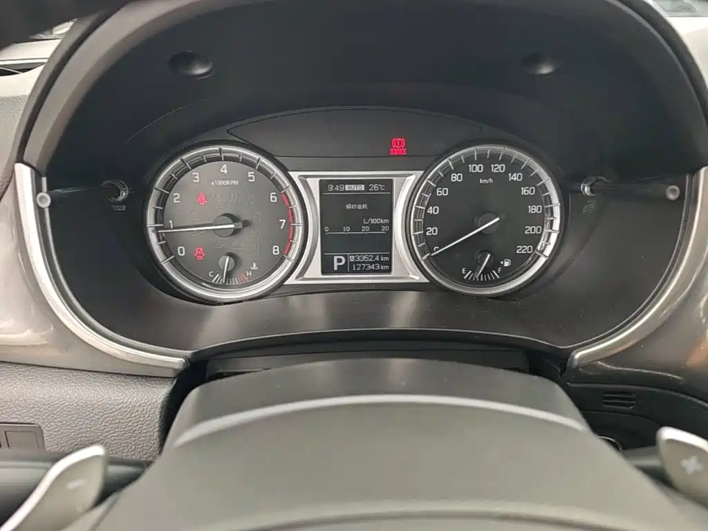 Suzuki Vitara 2017 — фото 12