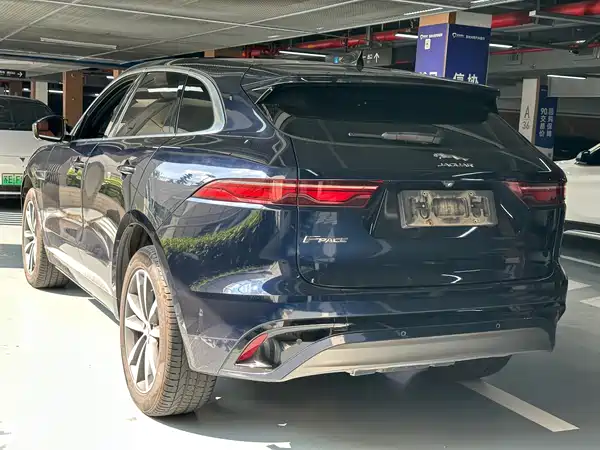 Jaguar F-PACE 2022