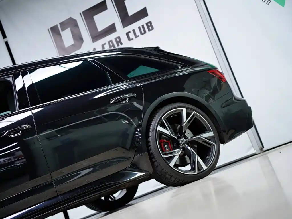 Audi RS 6 2024 — фото 24