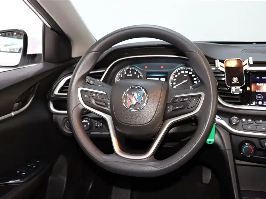 Buick Excelle 2021 — фото 13