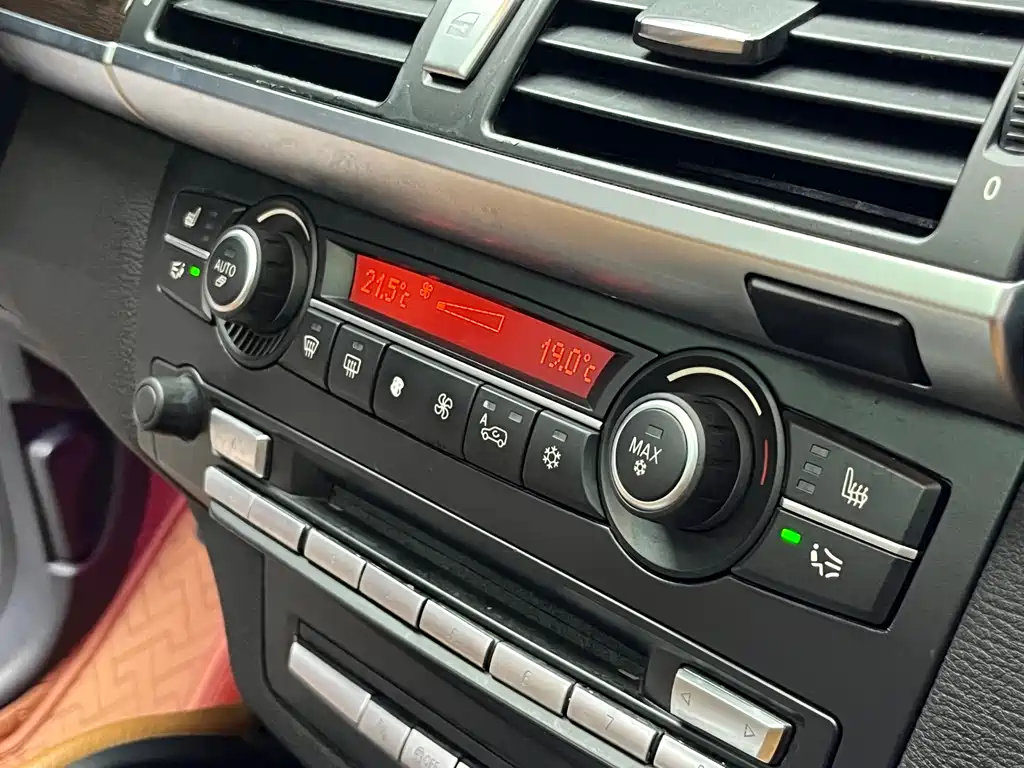 BMW X6 2013 — фото 16